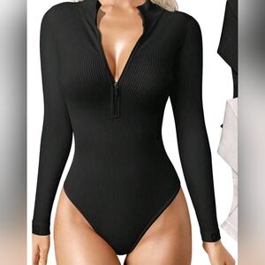 OQQ Black Long Sleeve Ribbed Bodysuit- Size Medium